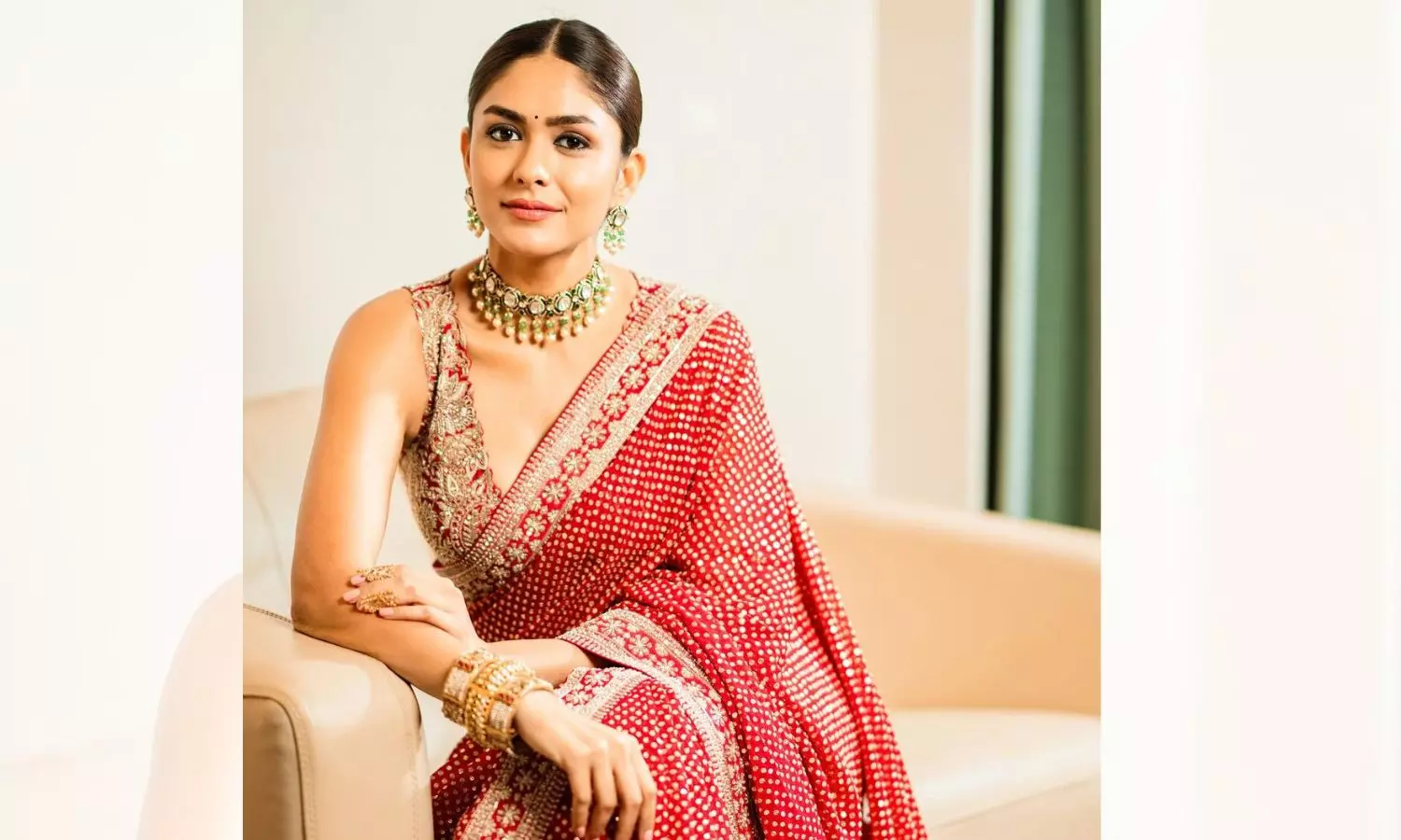 Mrunal Thakur Describes Life in Hyderabad as Love Amid Film Shoot