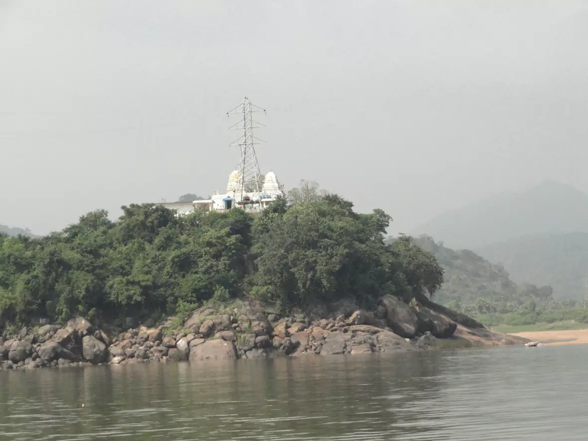 Andhra Pradesh: Boat Operators Oppose Environmental Levy to Papikondalu