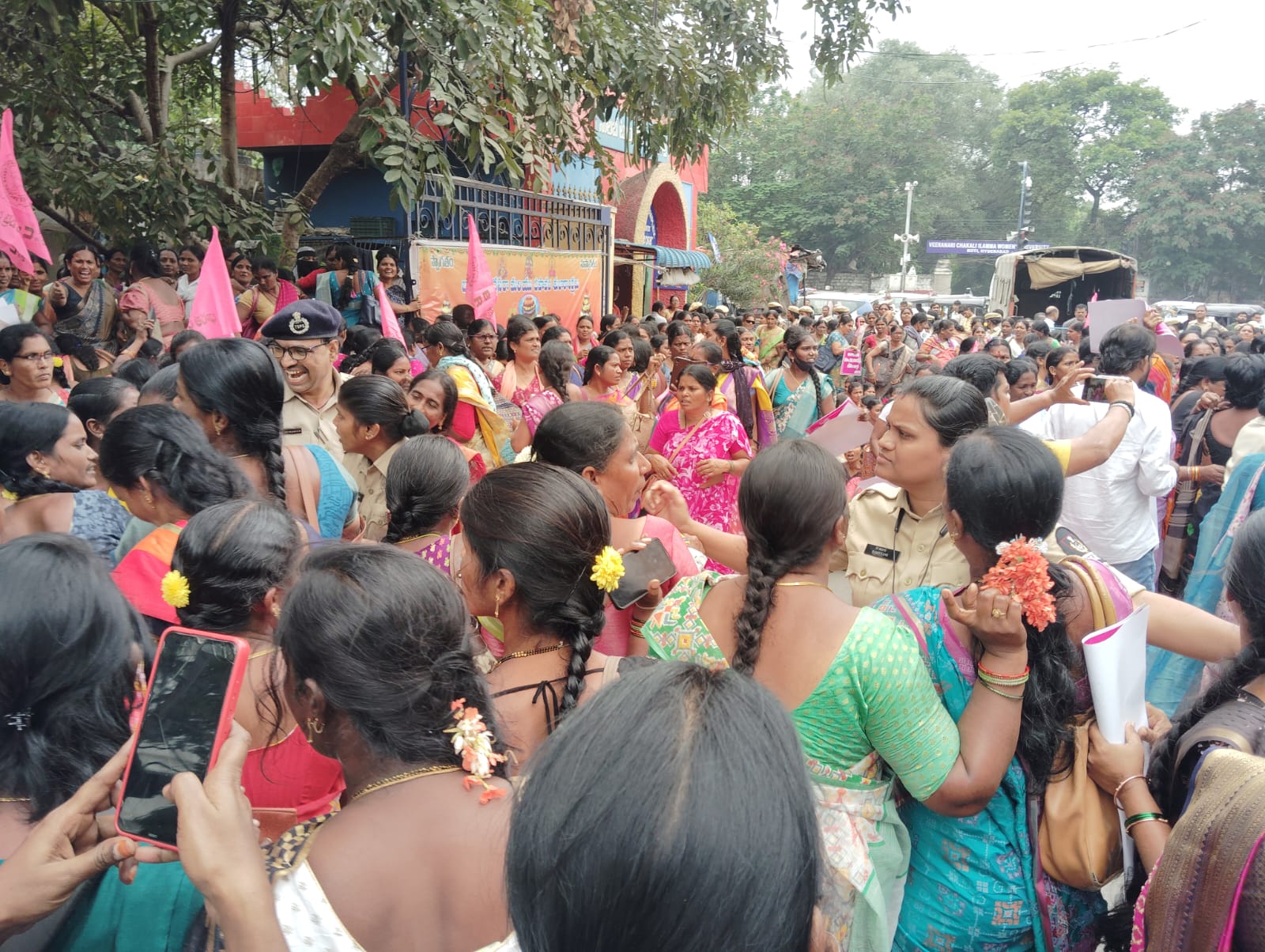 ASHA Worker Slaps Police Officer During Protest in Hyderabad