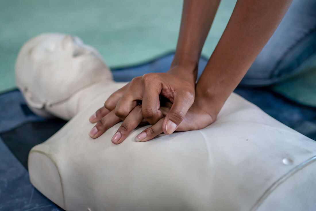 Train people in CPR, AED, say doctors