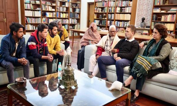 Rahul, Priyanka Gandhi meet Sambhal victims in Delhi