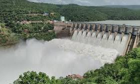 Srisailam Hydro Power Cuts Water Release for Agriculture