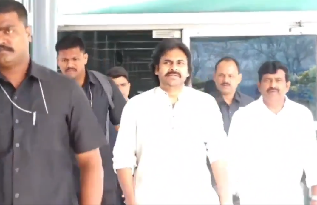 Dy CM Pawan Kalyan reprimands fans raising "OG..OG" slogans