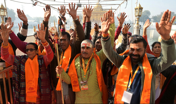 70 Hindu Pilgrims from India Visit Pakistan's Katas Raj Temples