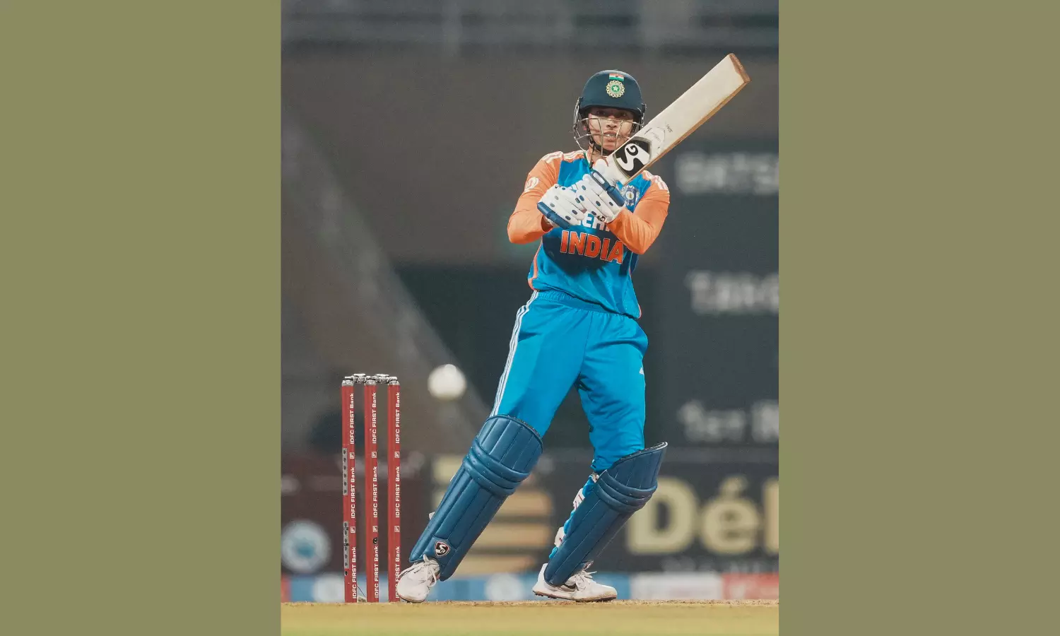 Smriti Mandhana becomes first women cricketer to achieve this feat!