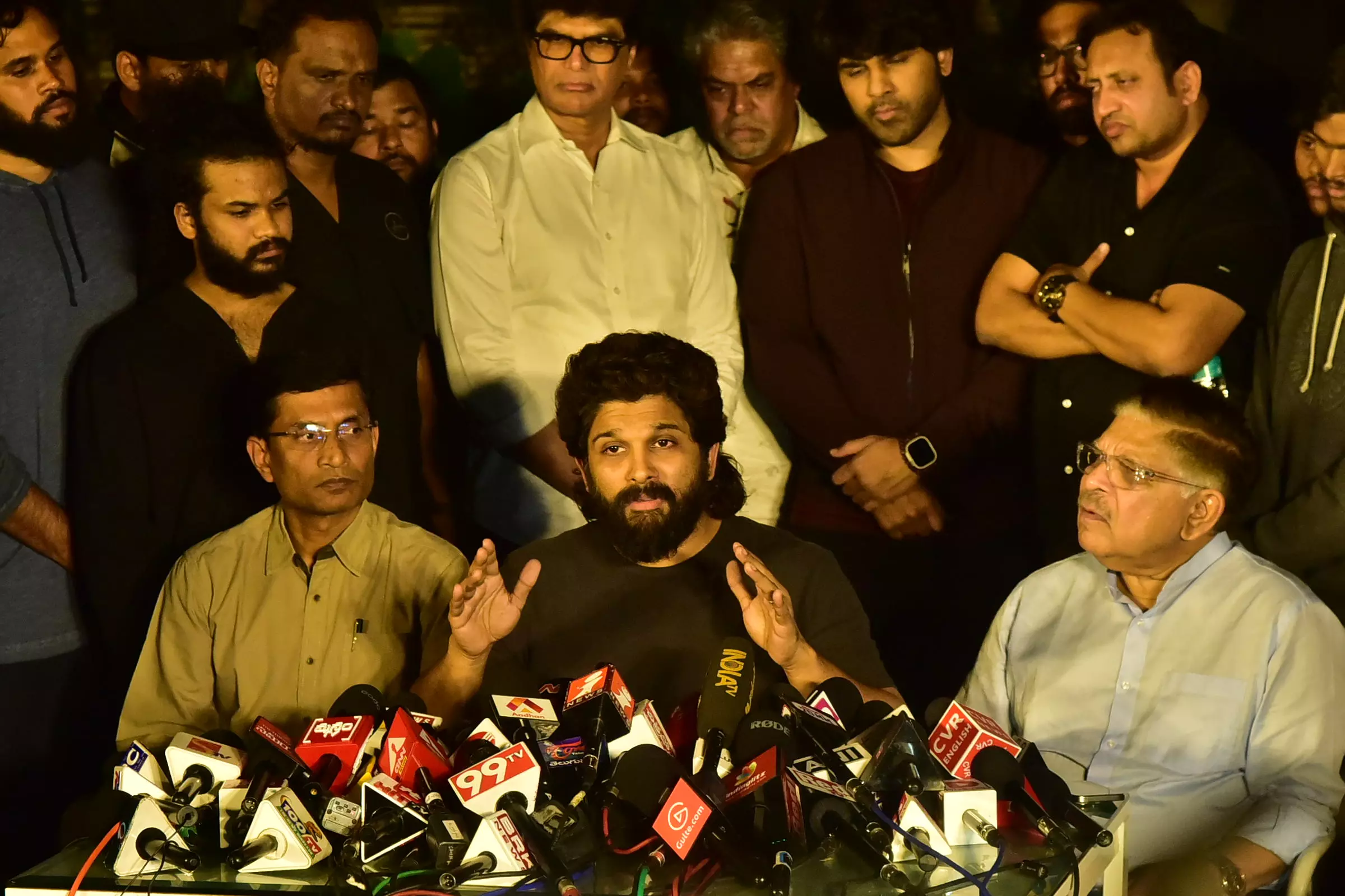 Allu Arjun Breaks Silence, Clarifies His Actions