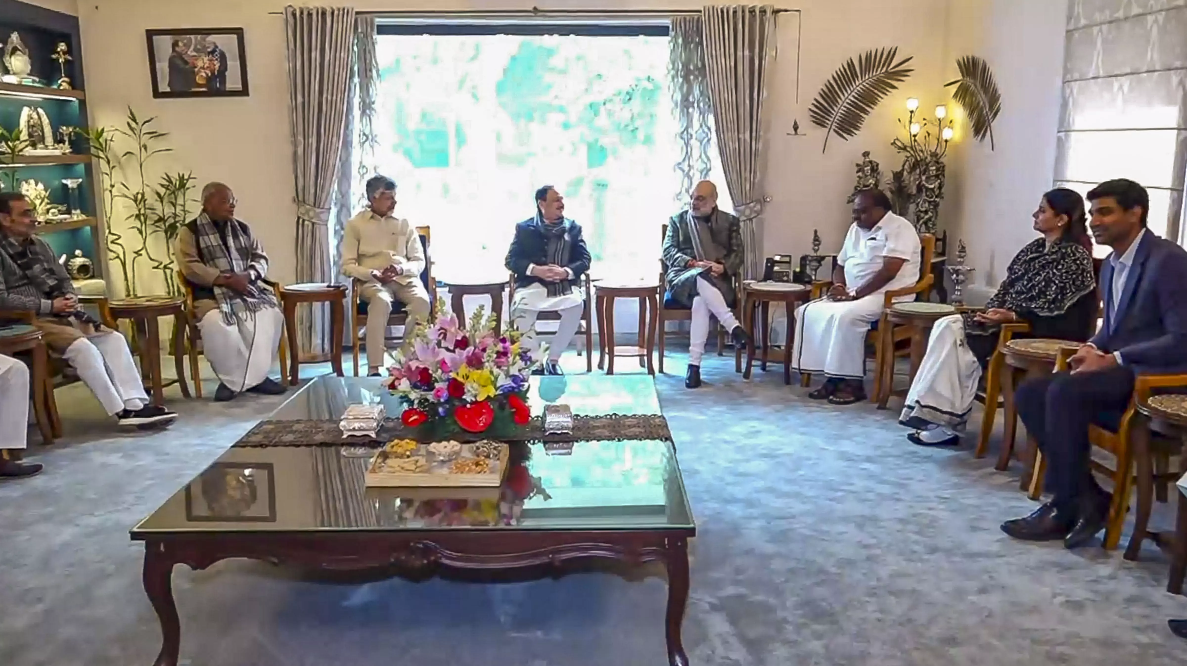 NDA leaders including Amit Shah, Chandrababu Naidu meet at BJP chiefs residence