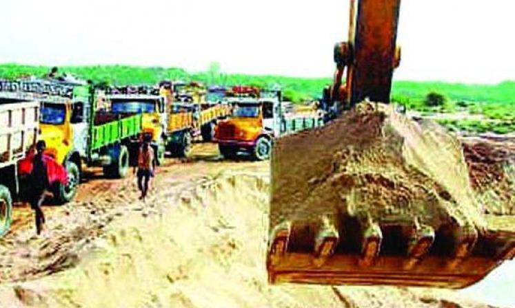 Illegal Sand Excavation From Swarnamukhi River Continues