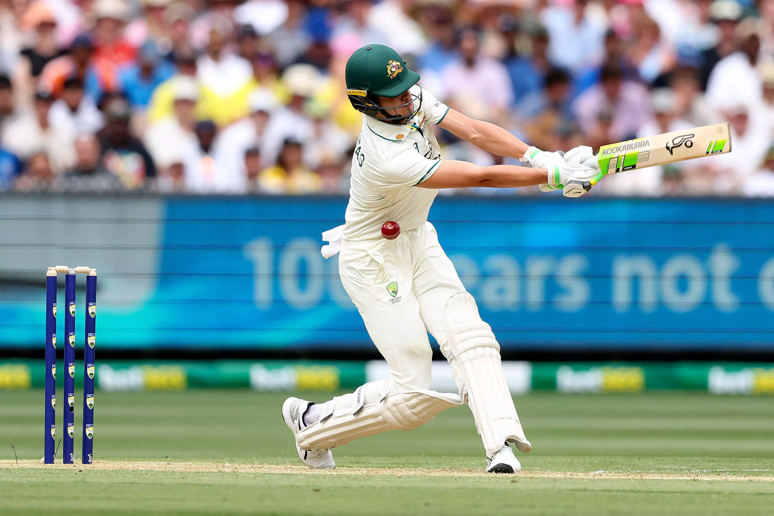 Konstas, Khawaja take Australia to 176 for 2