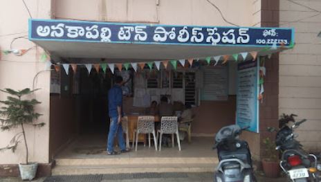 SP conducts surprise inspection at Anakapalli police station