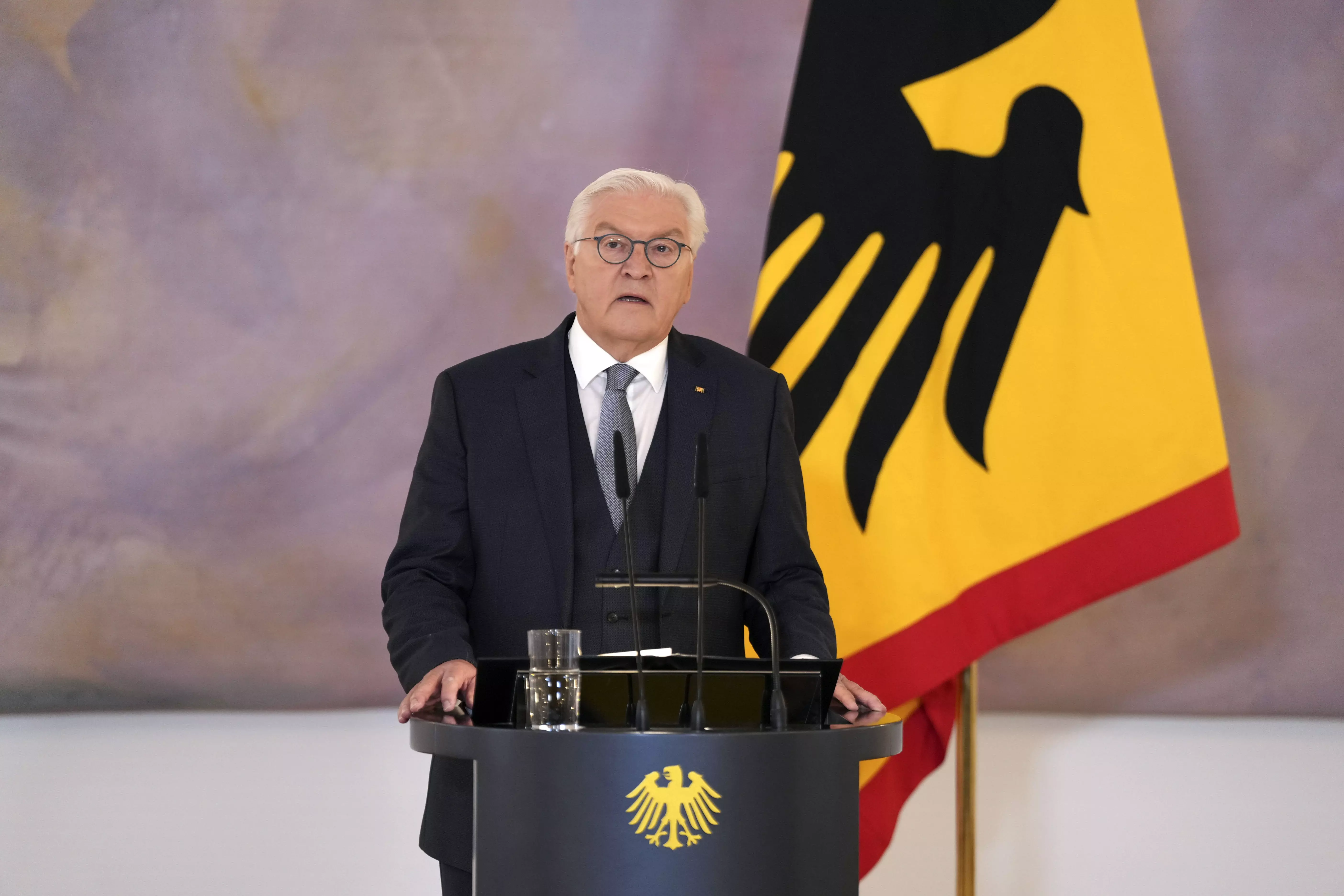 German president dissolves parliament, sets Feb 23 election date