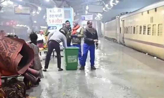 Passengers doused with cold water at Lucknow railway station sparks outrage