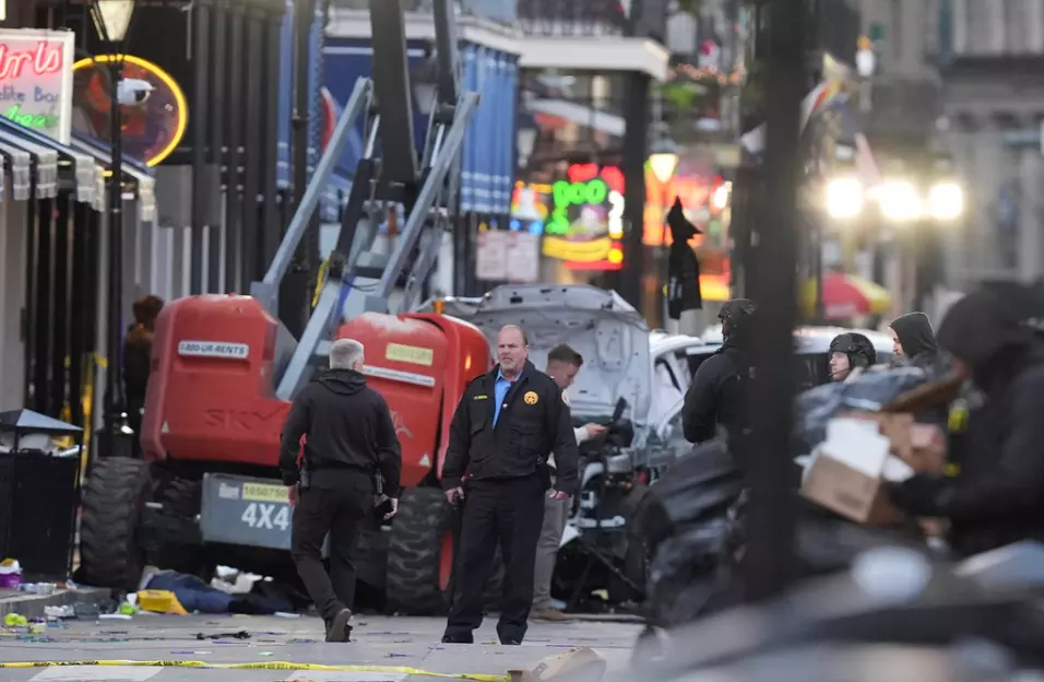 10 people wounded in mass shooting outside nightclub in New Yorks Queens