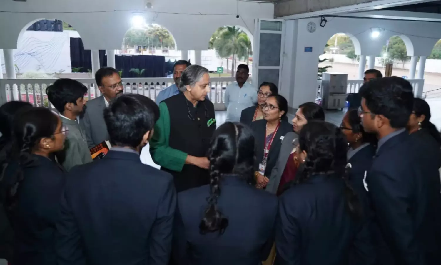 Be tech-savvy, Tharoor urges teachers