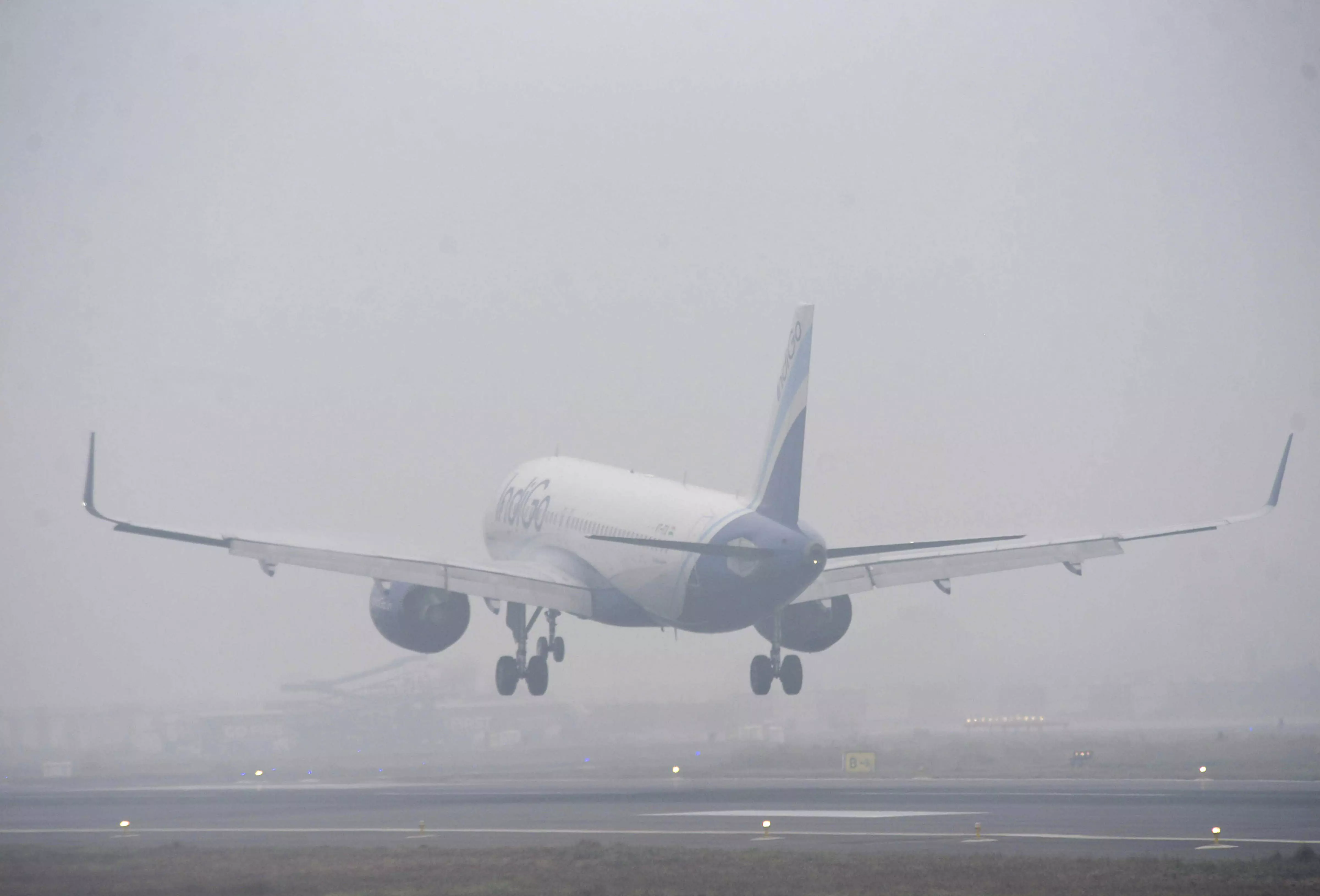 Thick fog affects 100 flights, 50 trains; Hyderabad hit