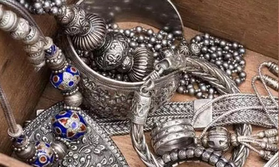 Govt mulls mandatory hallmarking for silver jewellery, BIS to assess feasibility