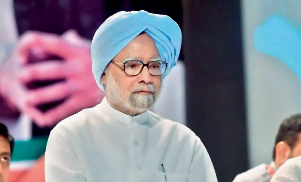 Saeed Naqvi | Manmohan gave us decency in politics; Indira ‘sterilised’ dissent in Cabinet