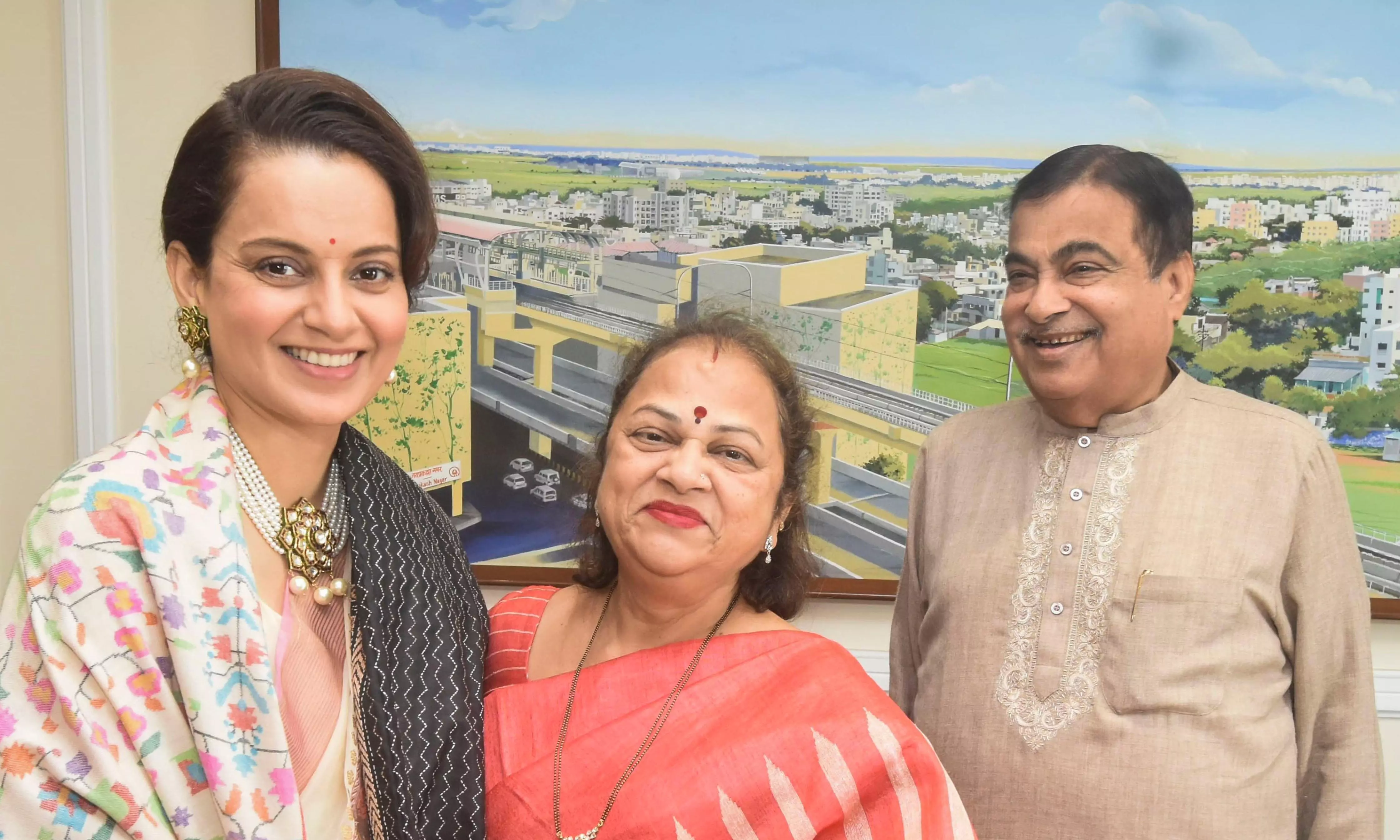 Kangana Ranaut organises special screening of Emergency for Nitin Gadkari