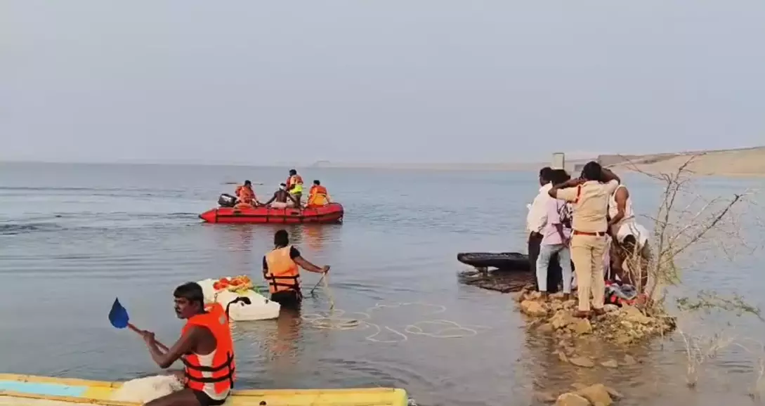 Siddipet police place caution boards at water bodies to avert drowning incidents