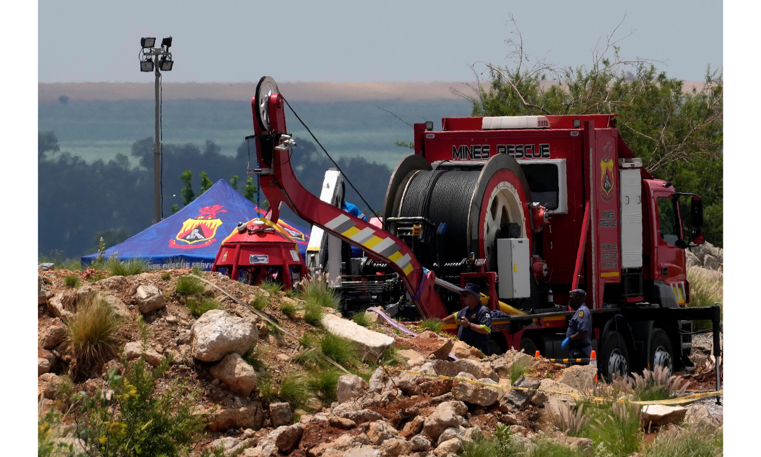 Why Hundreds of miners are still trapped and feared starving in abandoned South African mine