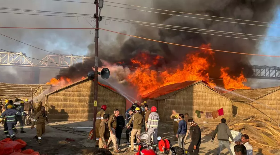 Massive fire breaks out at Maha Kumbh Mela Camp in Prayagraj