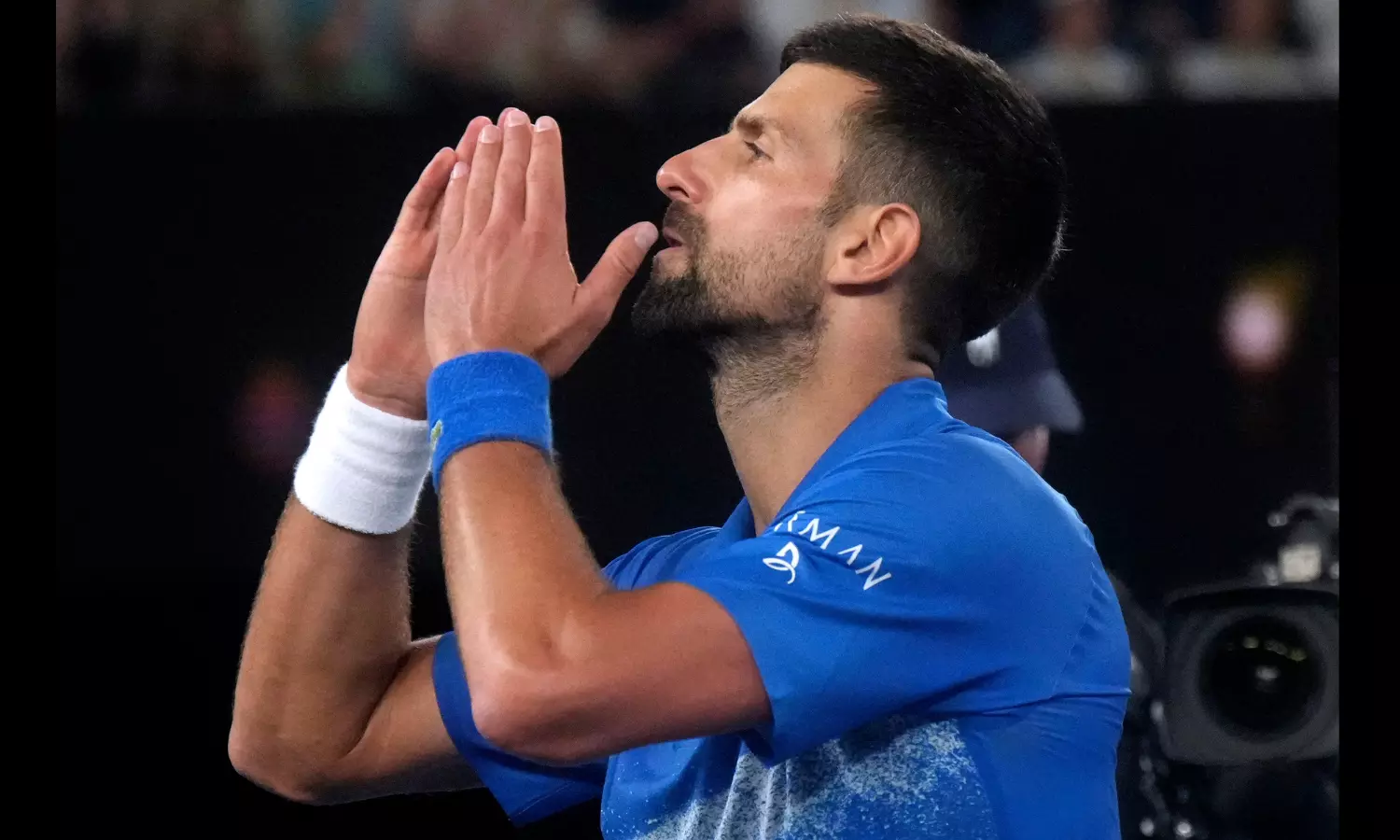 Australian Open: Djokovic marches into Melbourne quarter-final with Alcaraz