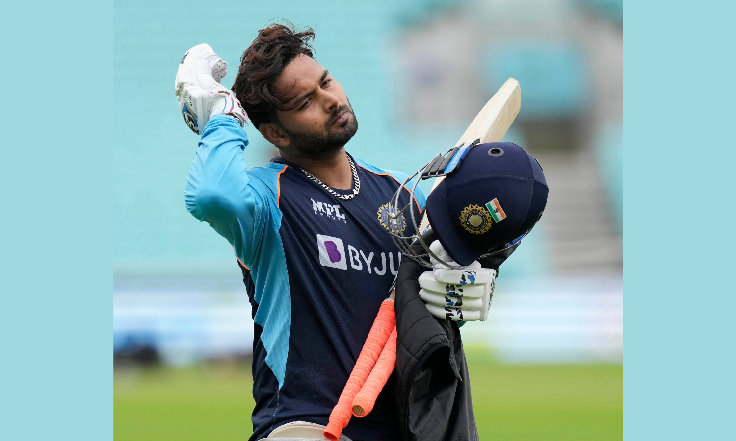 'Rishabh Pant needs to play with more responsibility'