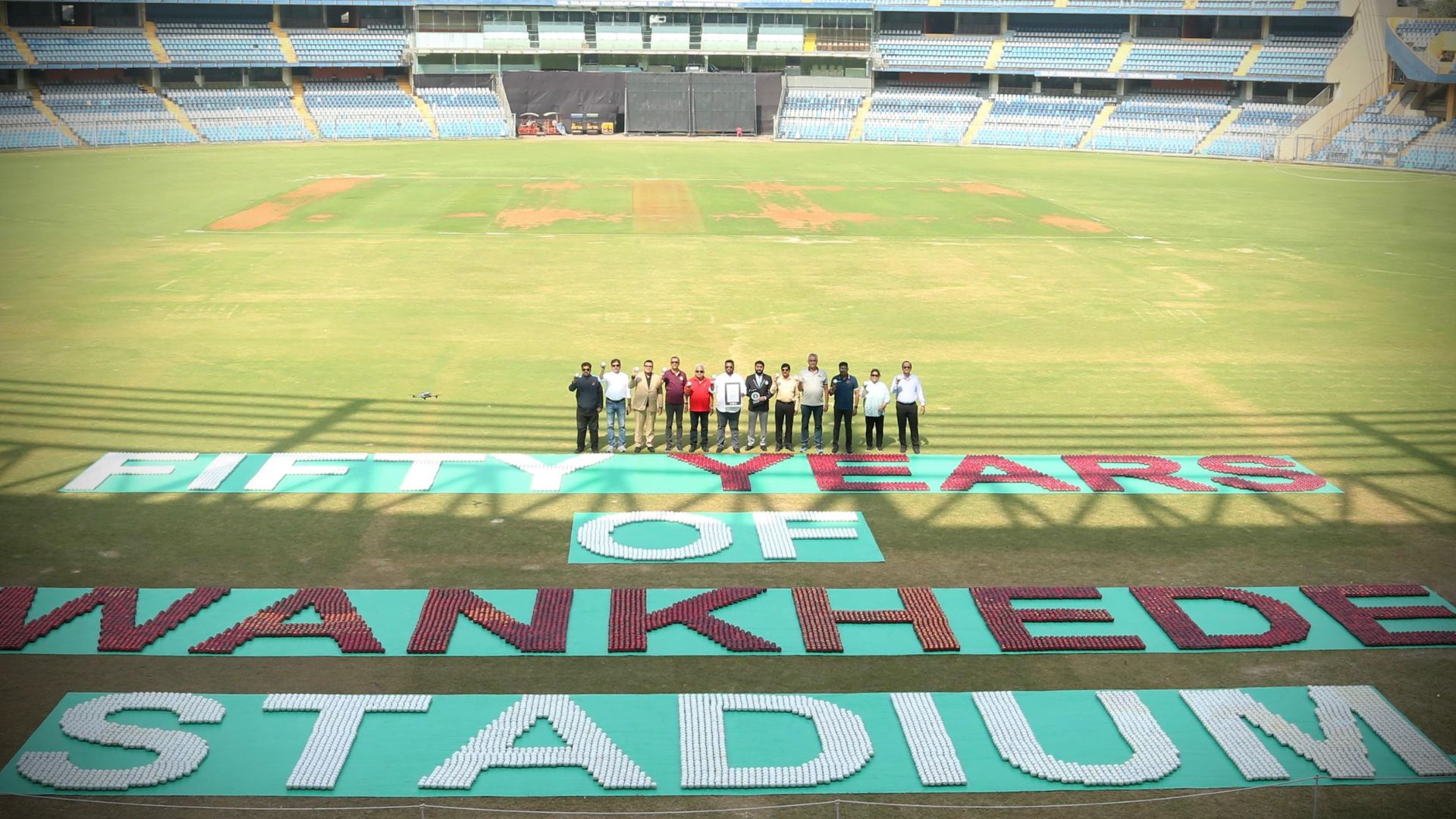 Stunning World Record with 14,505 Cricket Balls