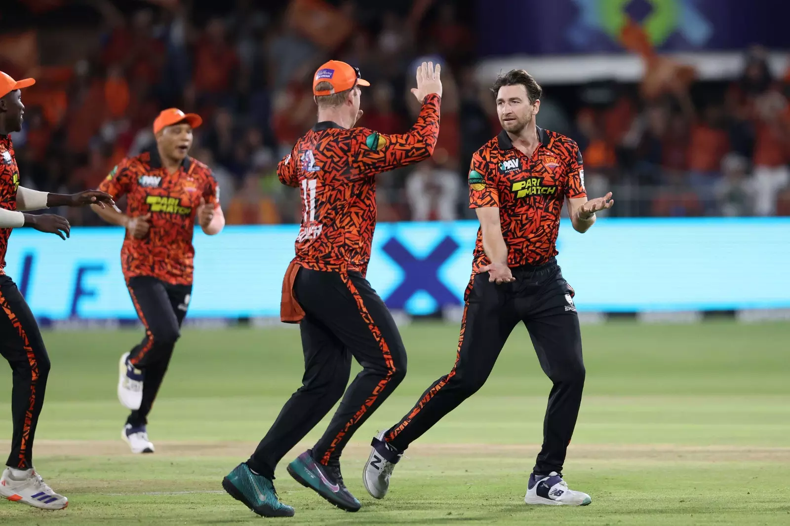 Sunrisers raise the roof at St Georges Park with fourth straight win